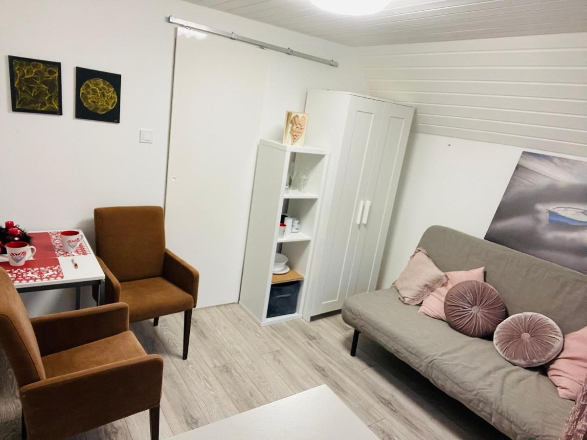 Balcsitthon Apartmanok Siófok Rom bilde